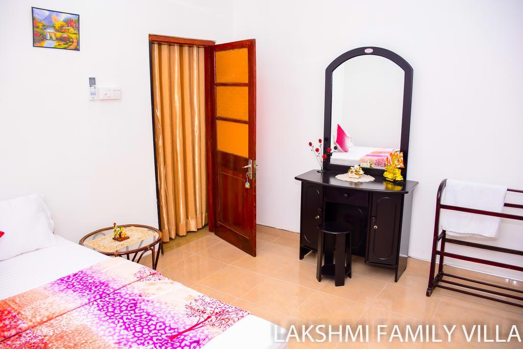 Lakshmi Family Villa Negombo Exterior photo