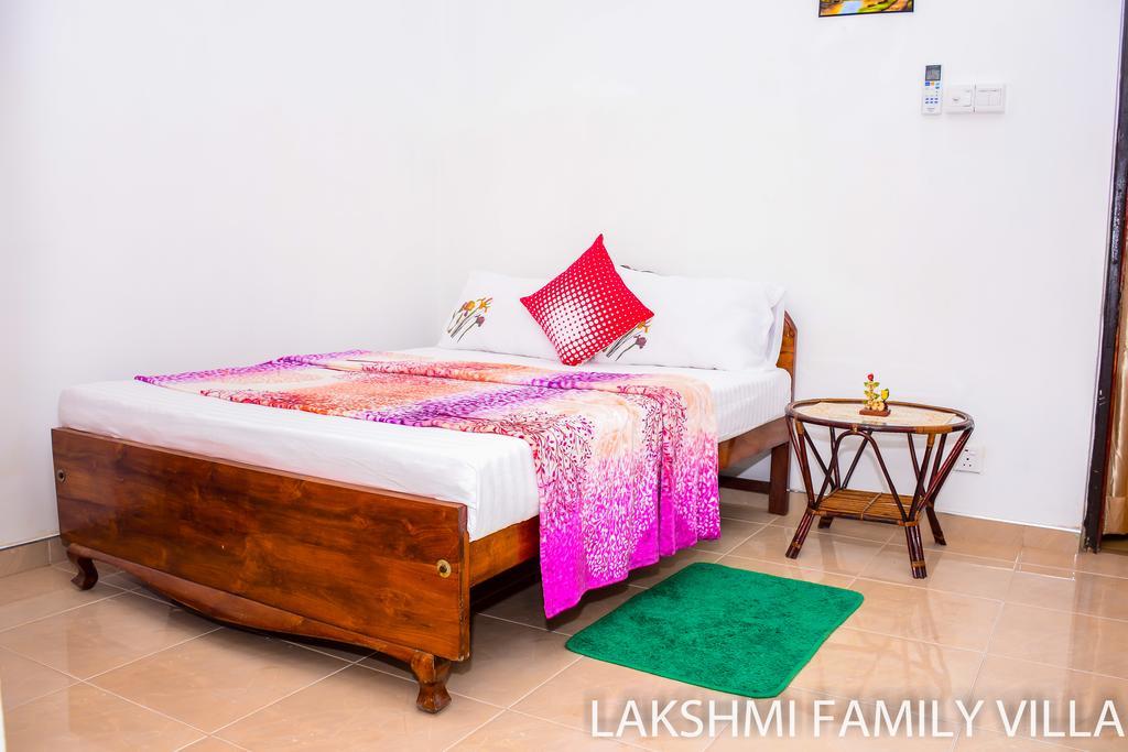 Lakshmi Family Villa Negombo Exterior photo